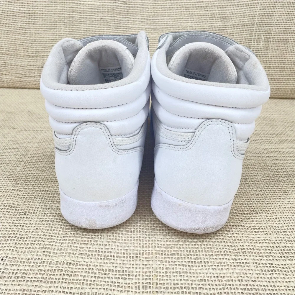 Reebok Freestyle Hi Womens White Leather High Top Sneakers 2431 Size 10